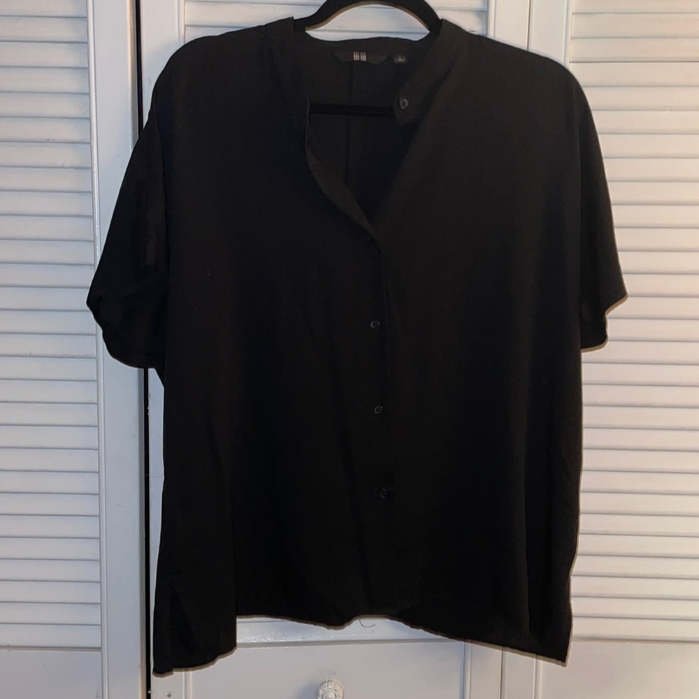 UNIQLO M button down short sleeved top